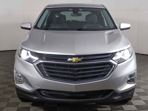 Used 2020 Chevrolet Equinox LT w/ Driver Convenience Package FWD image 10