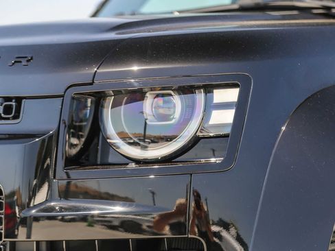 New 2026 Land Rover Defender 110 OCTA AWD/4WD image 10