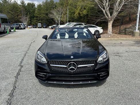 Used 2017 Mercedes-Benz SLC 43 AMG image 3