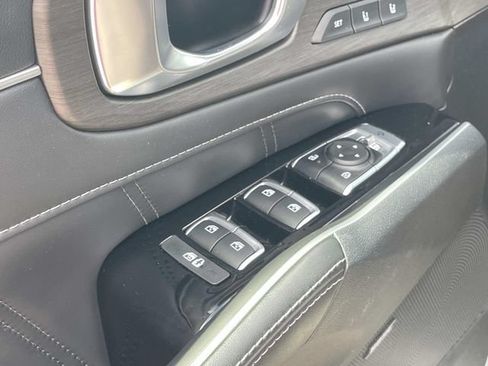 Used 2024 Kia Sorento SX Prestige AWD/4WD image 17