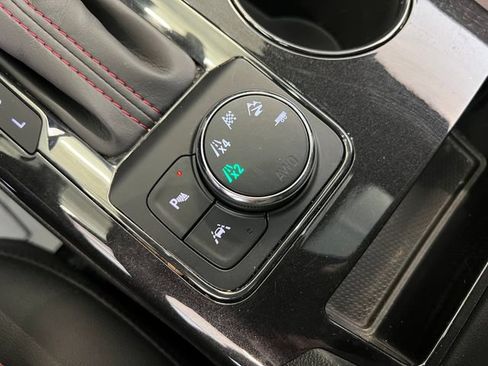 Used 2021 Chevrolet Blazer RS w/ Enhanced Convenience Package AWD/4WD image 30