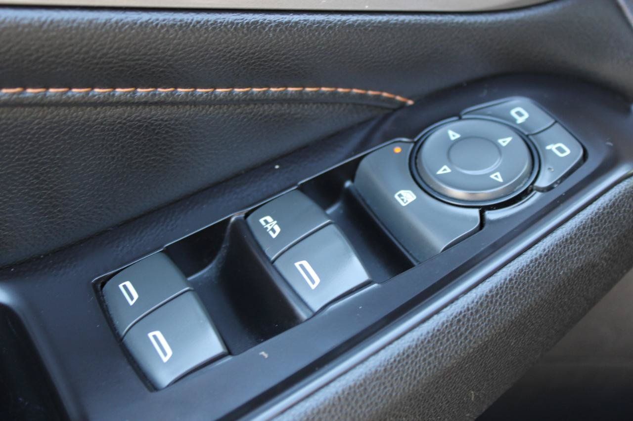 Used 2019 Chevrolet Traverse RS FWD image 16