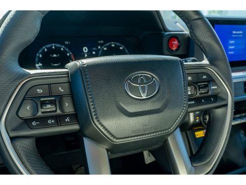 New 2026 Toyota 4Runner TRD Off-Road AWD/4WD image 32