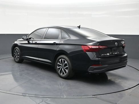 Used 2023 Volkswagen Jetta S image 3