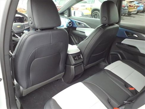 New 2026 Chevrolet Equinox EV LT image 9