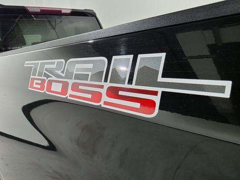 Used 2021 Chevrolet Silverado 1500 Custom Trail Boss w/ Midnight Edition image 30