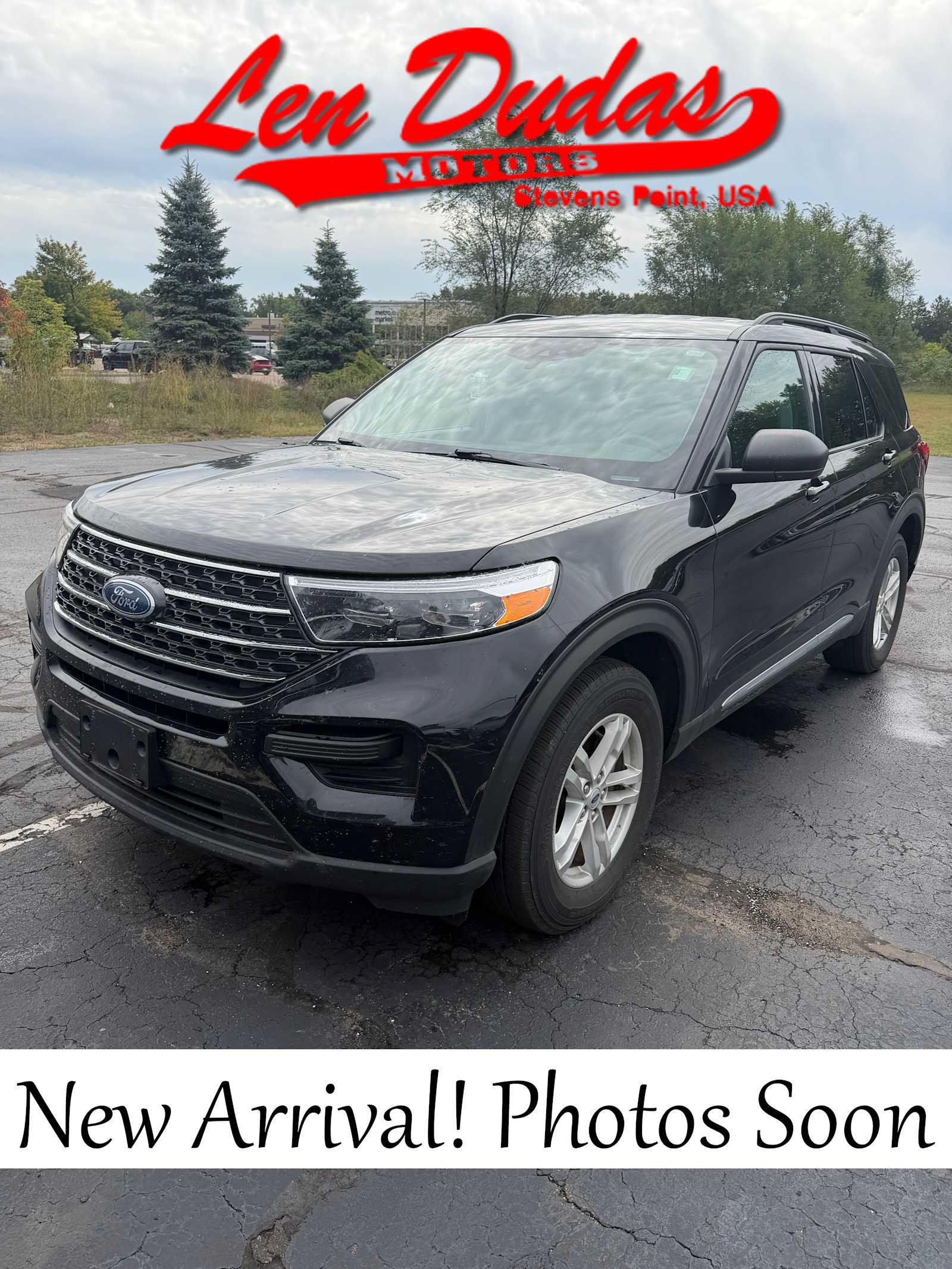 Used 2021 Ford Explorer XLT w/ Class III Trailer Tow Package AWD/4WD image 1