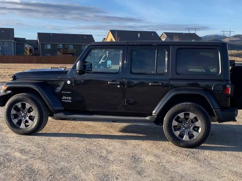 Used 2018 Jeep Wrangler Unlimited Sahara image 7