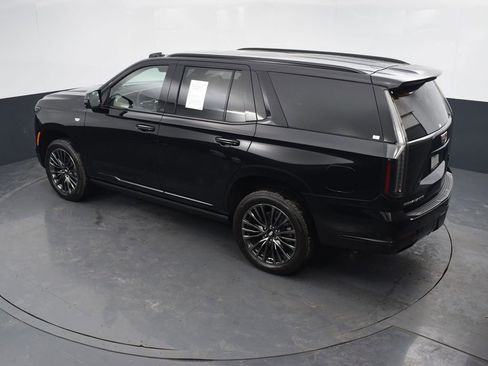 Certified 2025 Cadillac Escalade Sport Platinum w/ LPO, Floor Liner Package image 52