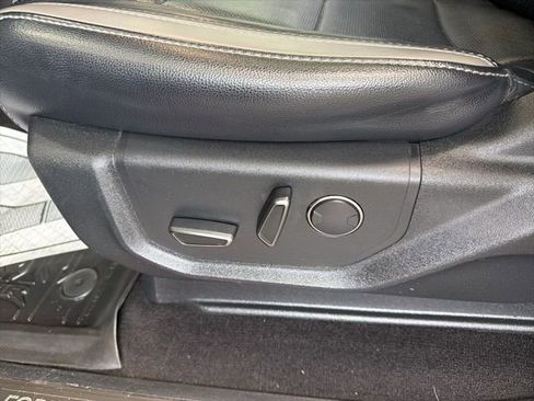 Used 2018 Ford F150 Raptor w/ Equipment Group 802A Luxury image 22