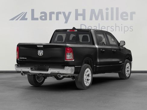 Used 2021 RAM 1500 Big Horn AWD/4WD image 3
