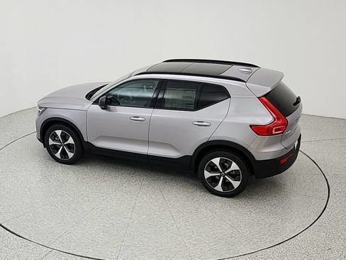 New 2026 Volvo XC40 B5 Plus w/ Climate Package AWD/4WD image 35