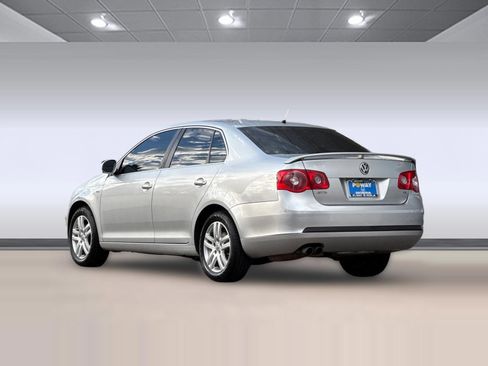 Used 2007 Volkswagen Jetta Wolfsburg Edition image 3