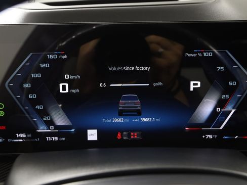 Used 2024 BMW X7 M60i AWD/4WD image 26