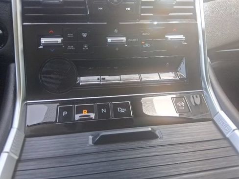 Certified 2025 Nissan Armada SV RWD image 15