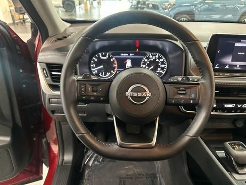 Used 2023 Nissan Rogue SV w/ SV Premium B Package AWD/4WD image 12