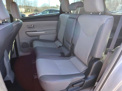 Used 2015 Toyota Prius V Four image 3