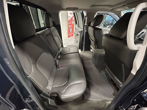 Used 2017 Nissan Frontier PRO-4X w/ Pro-4x Luxury Package image 41