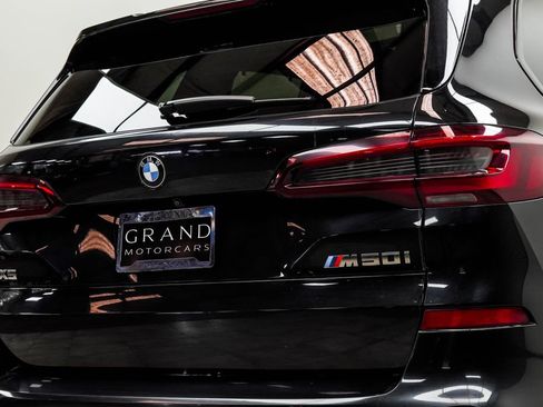 Used 2022 BMW X5 M50i w/ Executive Package AWD/4WD image 13