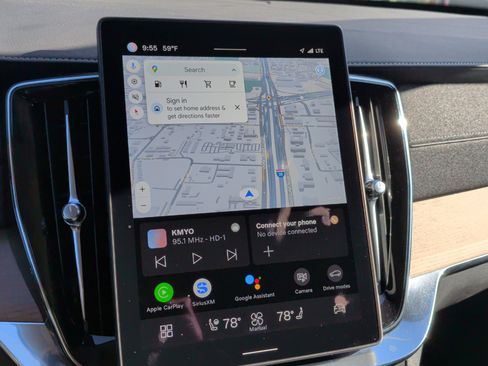 Used 2025 Volvo XC90 B6 Plus image 24