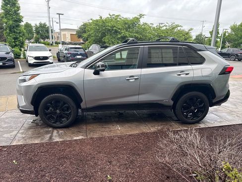Used 2024 Toyota RAV4 XSE w/ Weather Package AWD/4WD image 6