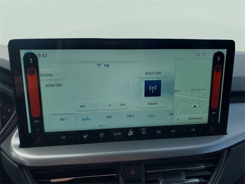 New 2025 Ford Escape SE image 30