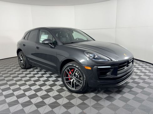 Certified 2026 Porsche Macan S AWD/4WD image 7