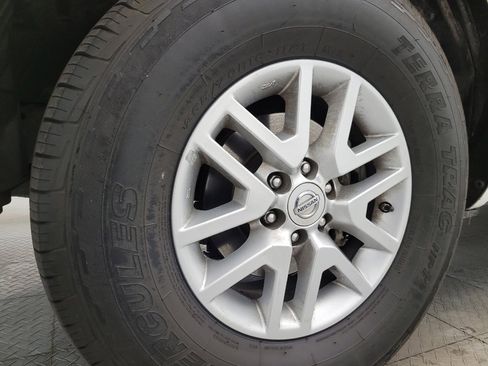 Used 2019 Nissan Frontier SV image 31