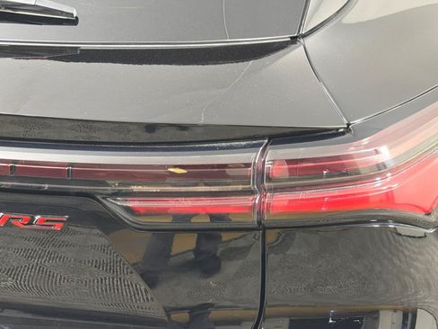 Used 2025 Chevrolet Equinox EV RS FWD image 25
