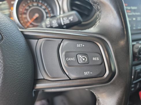 Used 2021 Jeep Wrangler Unlimited Sport AWD/4WD image 16