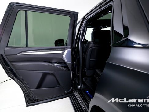 Used 2026 Cadillac Escalade V w/ LPO, ONYX Package AWD/4WD image 17