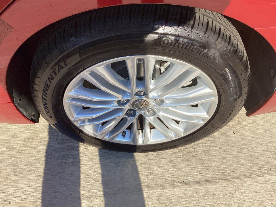 Used 2014 Lexus ES 350 w/ Luxury Package FWD image 26