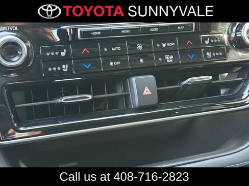 Used 2022 Toyota Highlander Limited image 26