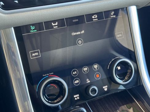 Used 2018 Land Rover Range Rover Sport HSE AWD/4WD image 22