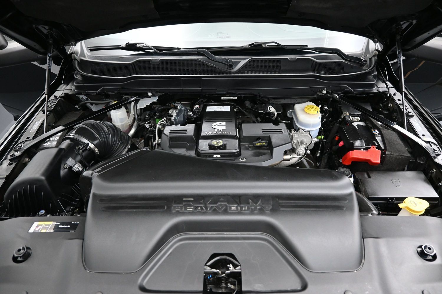 Used 2024 RAM 2500 Limited AWD/4WD image 8