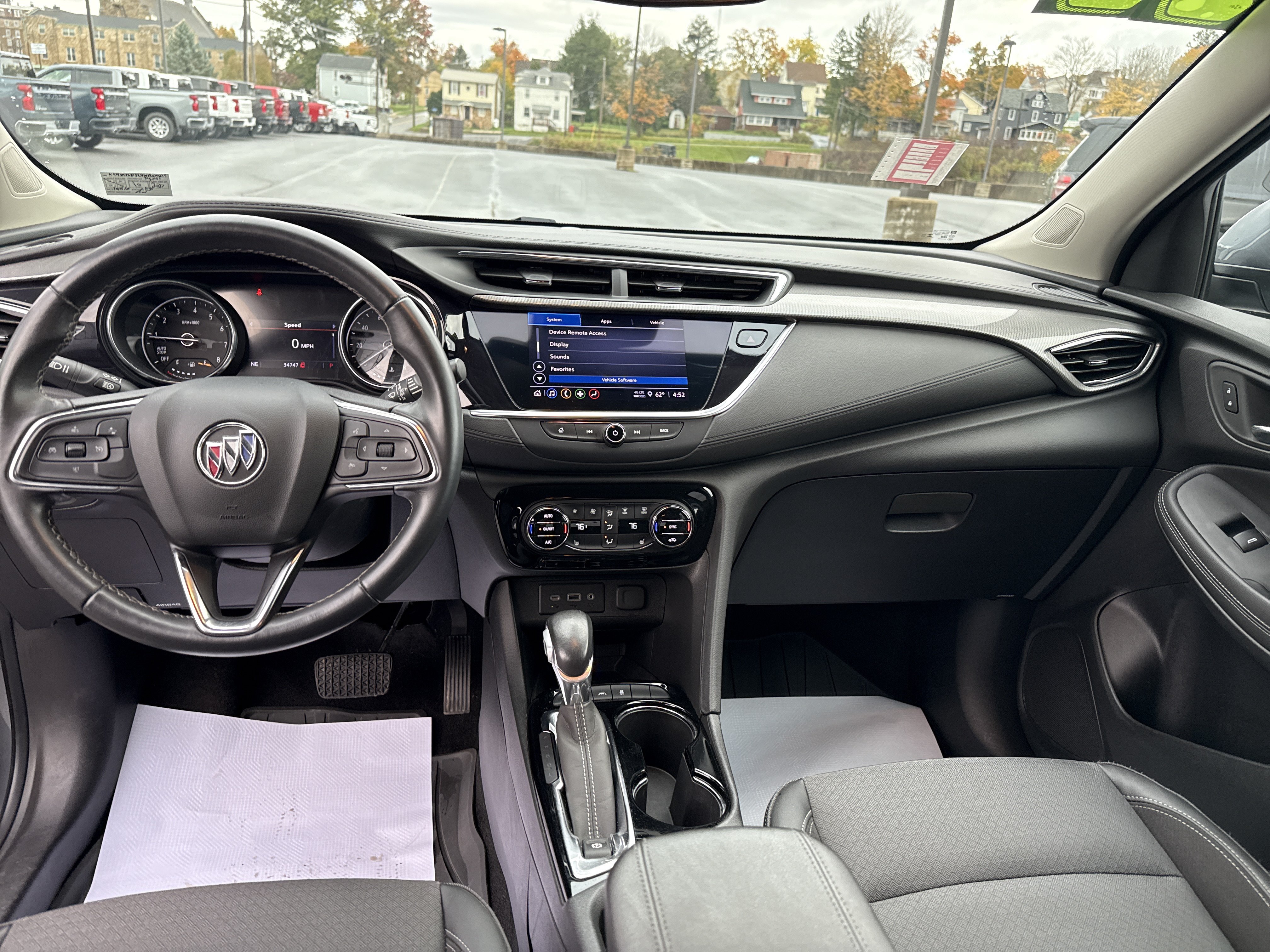 Used 2022 Buick Encore GX Select w/ Sport Touring Package FWD image 6