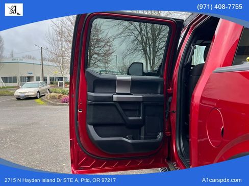 Used 2017 Ford F150 XLT w/ Equipment Group 302A Luxury AWD/4WD image 12