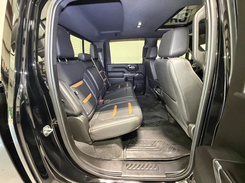 Used 2020 GMC Sierra 2500 AT4 w/ AT4 Premium Package AWD/4WD image 19