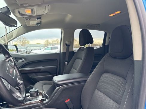 Used 2022 GMC Canyon Elevation w/ Trailering Package AWD/4WD image 16