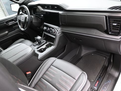 Used 2024 GMC Sierra 1500 AT4X image 40