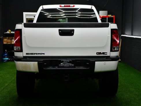 Used 2012 GMC Sierra 2500 Denali AWD/4WD image 7