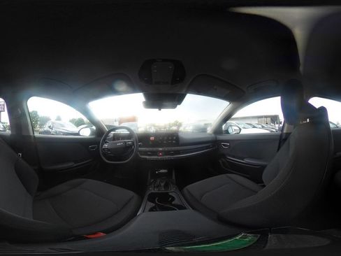 Used 2025 Kia K4 FWD image 41