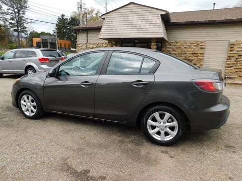 Used 2010 MAZDA MAZDA3 i Touring image 6