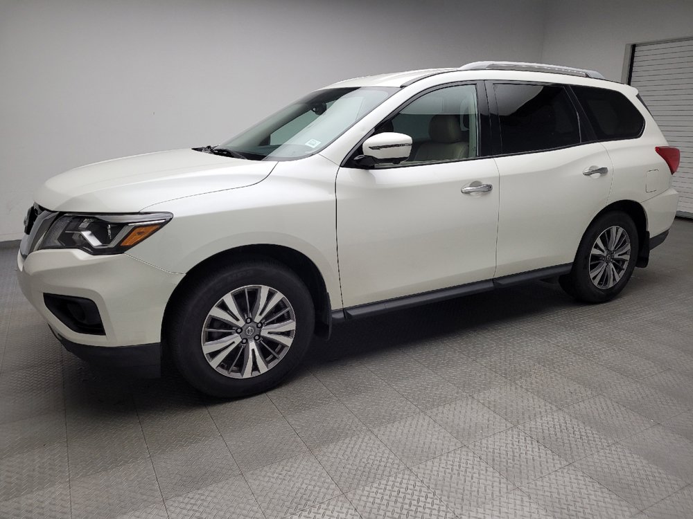 Used 2020 Nissan Pathfinder SL AWD/4WD image 2