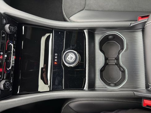 New 2025 Jeep Grand Cherokee Altitude image 21