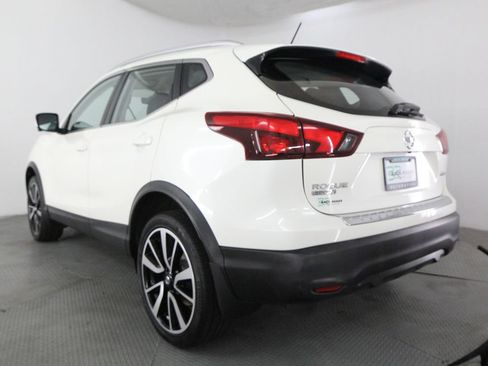 Used 2017 Nissan Rogue Sport SL AWD/4WD image 7