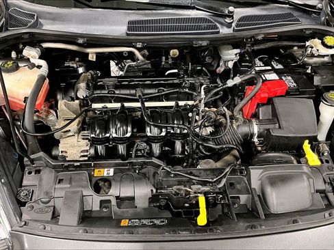 Used 2015 Ford Fiesta SE image 30