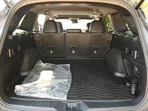 Certified 2026 Subaru Outback Touring XT w/ Touring Package AWD/4WD image 30