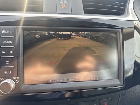 Used 2019 Nissan Sentra SR image 17