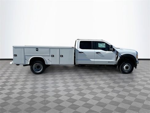 New 2025 Ford F550 2WD Crew Cab Super Duty image 4